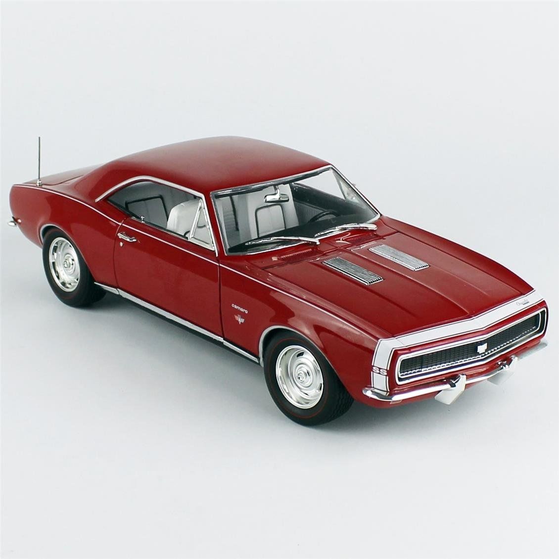 AutoWorld AMM1288 1/18 Ölçek, 1967 Chevrolet Camaro SS/RS (Hemmings), Bolero Red, Sergilemeye Hazır Metal Araba Modeli