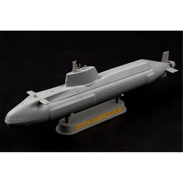 HobbyBoss 83509 1/350 Ölçek, HMS Astute, Denizaltı, Plastik Model kiti