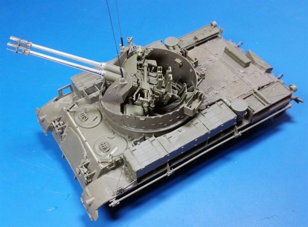 AFV Club AF35S66 1/35 Ölçek, German Flakpanzer M-42 A1 (DUSTER) Uçaksavar Tankı, Plastik Model kiti