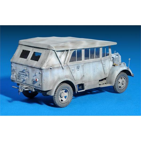 MiniArt L1500A (Kfz.70) Alman Personel Arabası