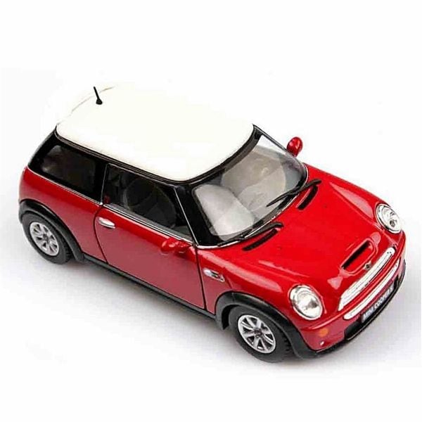 Bburago 12034 1/18 Ölçek, 2001 Mini Cooper, Kırmızı-Beyaz Tavanlı, Sergilemeye Hazır Metal Araba Modeli