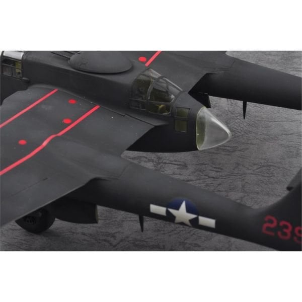 HobbyBoss 81731 1/48 Ölçek, P-61B Black Widow, Savaş Uçağı, Plastik Model kiti