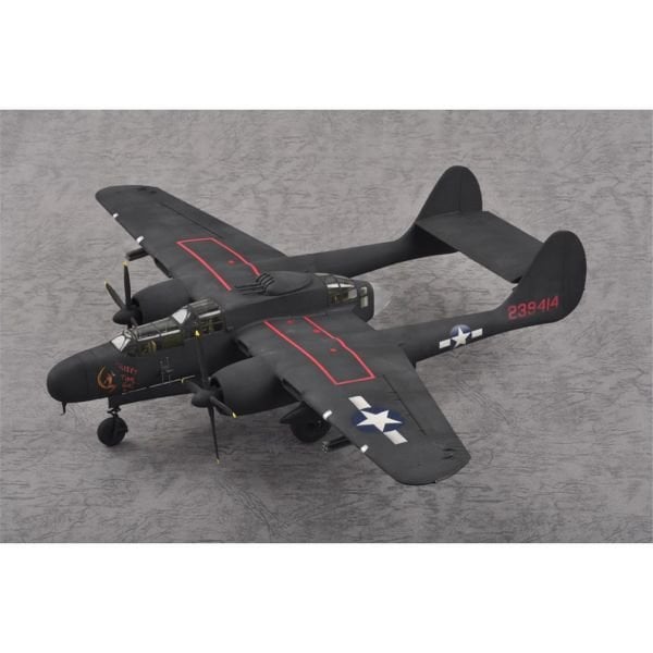 HobbyBoss 81731 1/48 Ölçek, P-61B Black Widow, Savaş Uçağı, Plastik Model kiti