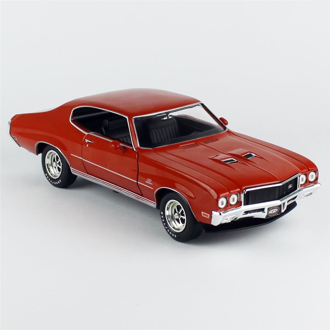 AutoWorld AMM1327 1/18 Ölçek, 1972 Buick GS Hardtop (MCACN), Br. Orange, Sergilemeye Hazır Metal Araba Modeli