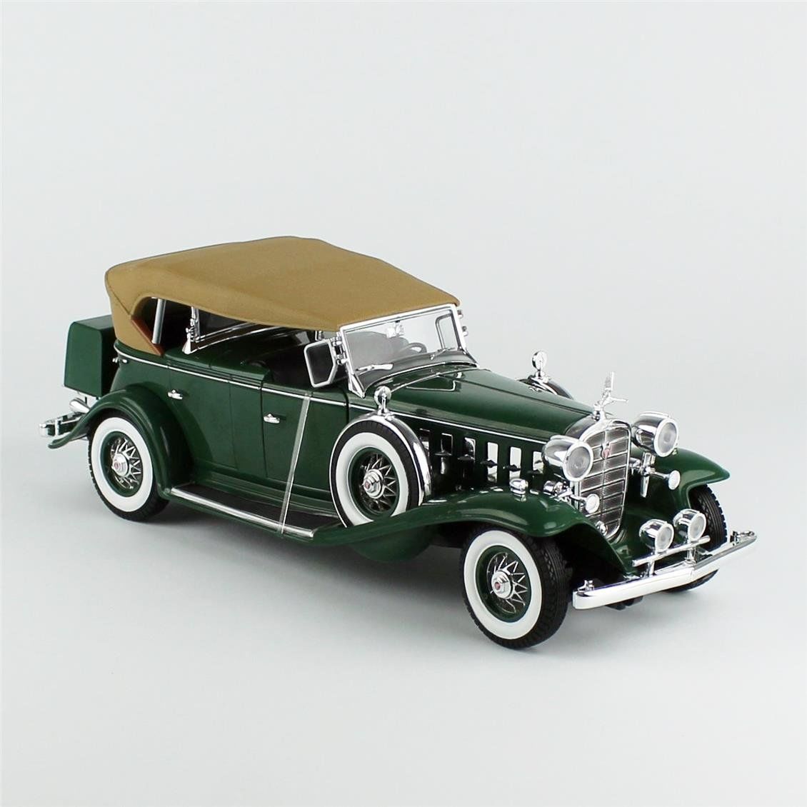 AutoWorld AW314 1/18 Ölçek, 1932 Cadillac V16 Phaeton, Dark Green, Sergilemeye Hazır Metal Araba Modeli