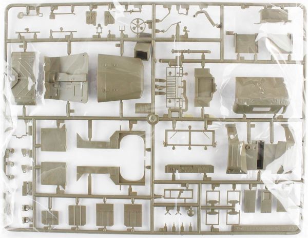 AFV Club AF35304 1/35 Ölçek, M109A3 Konteyner Kasalı Askeri Kamyon, Plastik Model kiti