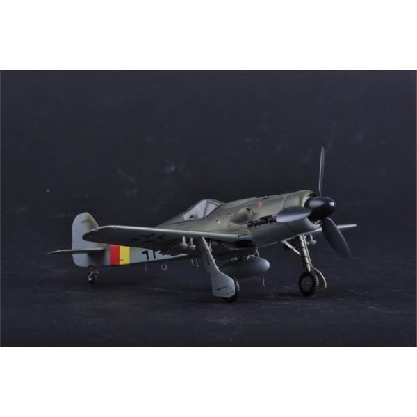 HobbyBoss 81716 1/48 Ölçek, Focke-Wulf FW190D-9, Savaş Uçağı, Plastik Model kiti