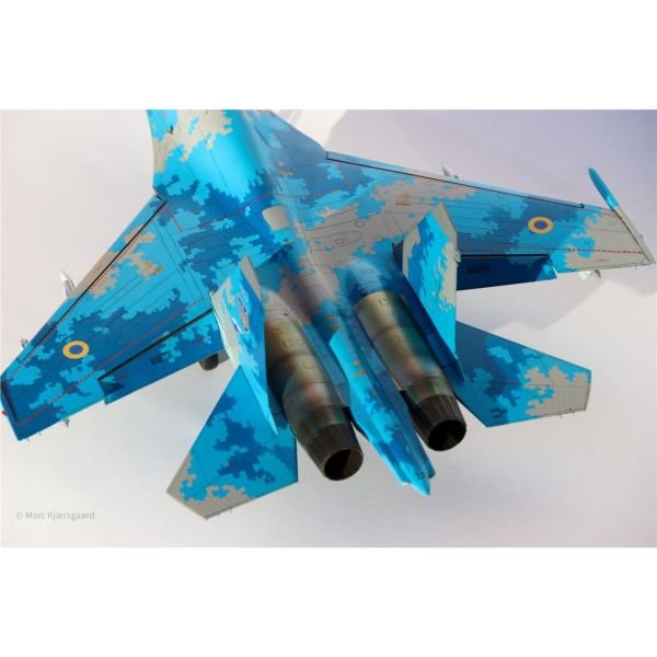 HobbyBoss 81713 1/48 Ölçek, Su-27UB Flanker C, Savaş Uçağı, Plastik Model kiti