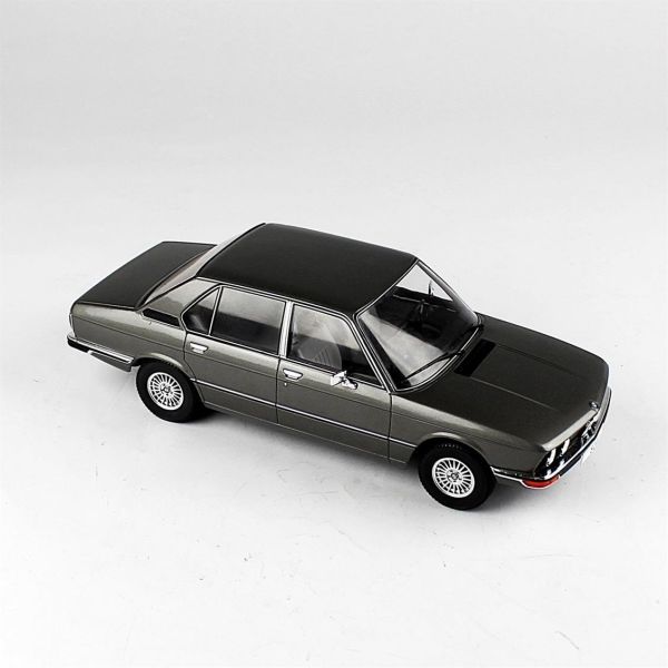 MCG 18121 1/18 Ölçek, 1973 Bmw 5ER, E12, Antrasit, Sergilemeye Hazır Metal Araba Modeli