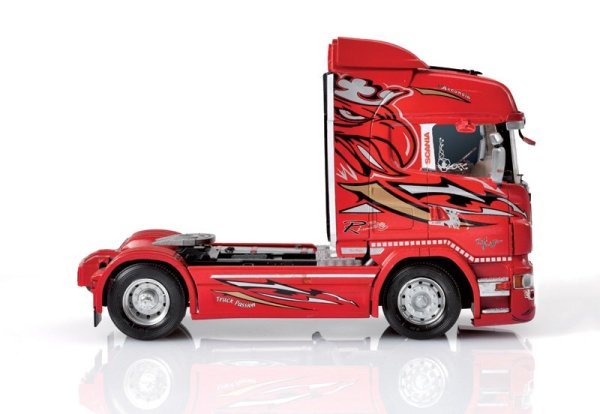 1/24 Scania R560Highline Red Griffin