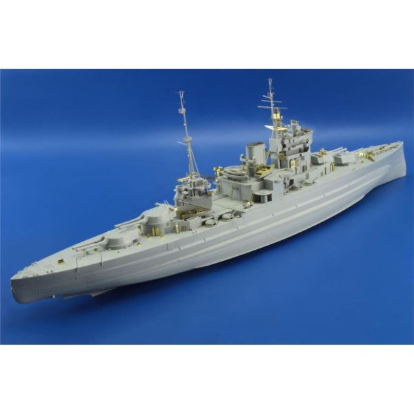 Trumpeter 05324 1/350 Ölçek, HMS Queen Elizabeth 1943, Savaş Gemisi, Plastik Model Kiti