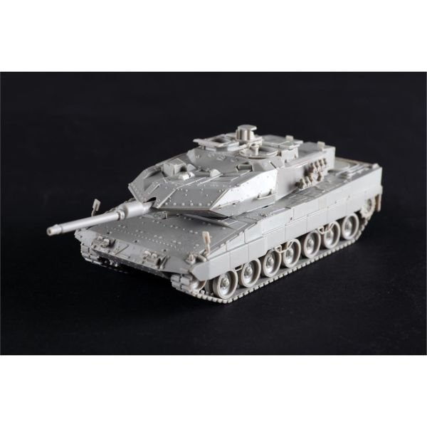 Trumpeter 07192 1/72 Ölçek, Alman Leopard 2A6 EX Ana Muharebe Tanklı, Plastik Model Kiti