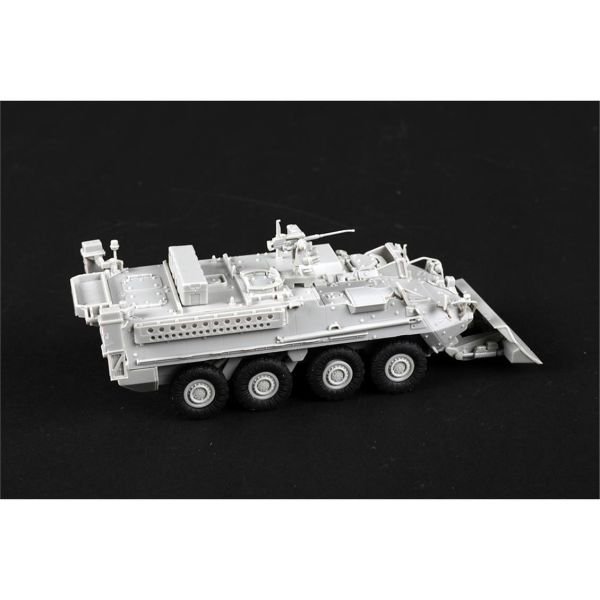 Trumpeter 07456 1/72 Ölçek, M1132 Stryker İstihkam Aracı w/SOB, Plastik Model Kiti