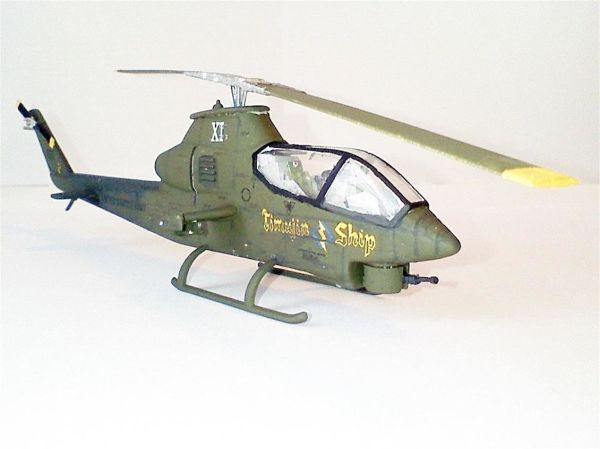 Mistercraft B031 1/72 Ölçek, AH-1G (Vietnam Savaşı) Helikopteri, Plastik Model kiti