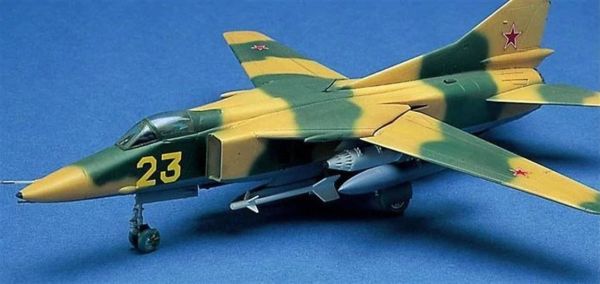 Academy 12455 1/72 Ölçek, MIG-27 Flogger Savaş Uçağı, Plastik Model kiti