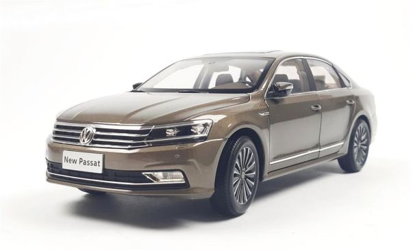 Paudi Model 2369BR 1/18 Ölçek, 2016 Volkswagen Passat, Kahverengi, Sergilemeye Hazır Metal Araba Modeli