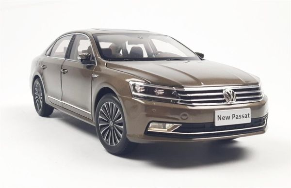 Paudi Model 2369BR 1/18 Ölçek, 2016 Volkswagen Passat, Kahverengi, Sergilemeye Hazır Metal Araba Modeli