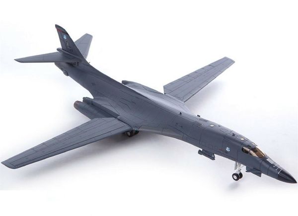 Academy 12620 1/144 Ölçek, ABD Hava Kuvvetleri B-1B Lancer Savaş Uçağı , Plastik Maketi