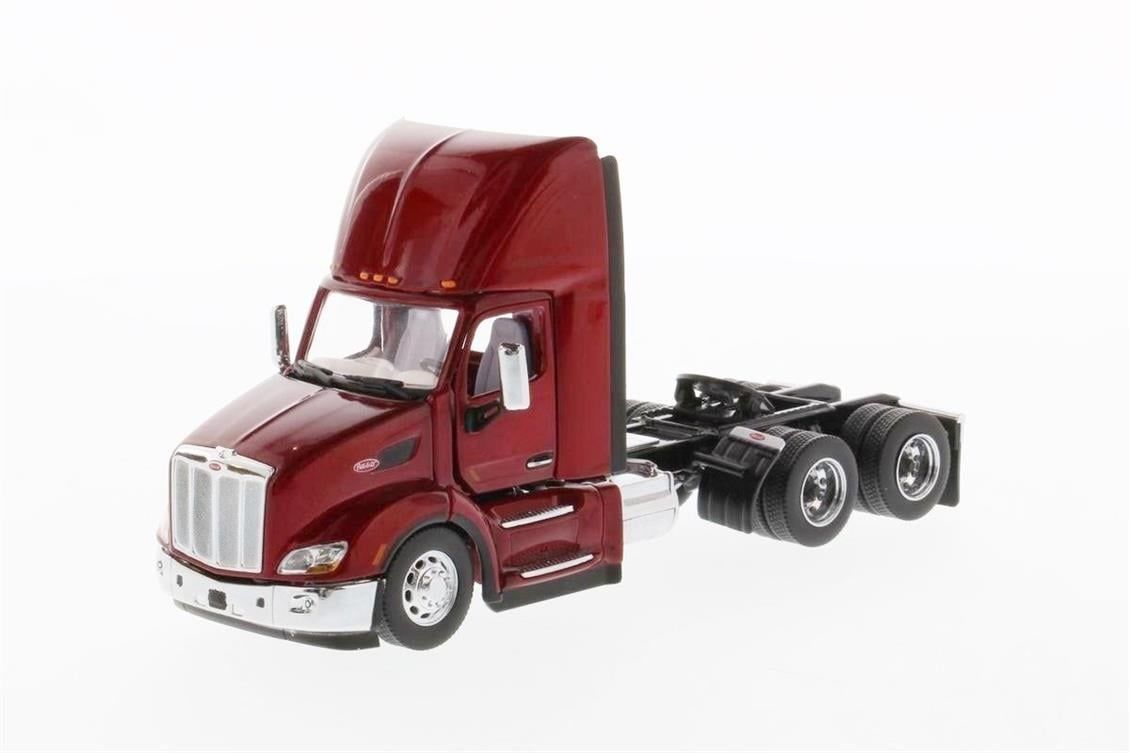 Diecast Masters 71068 1/50 Ölçek, Peterbilt 579 Çekici, Kırmızı, Sergilemeye Hazır Metal Model