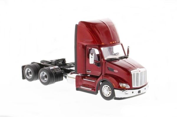 Diecast Masters 71068 1/50 Ölçek, Peterbilt 579 Çekici, Kırmızı, Sergilemeye Hazır Metal Model