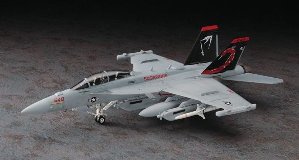 Hasegawa E38 1568 1/72 Ölçek, EA-18G Growler, Savaş Uçağı, Plastik Model kiti