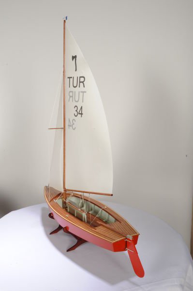 1/10 PIRAT ” Sailing Class ” – 56 cm