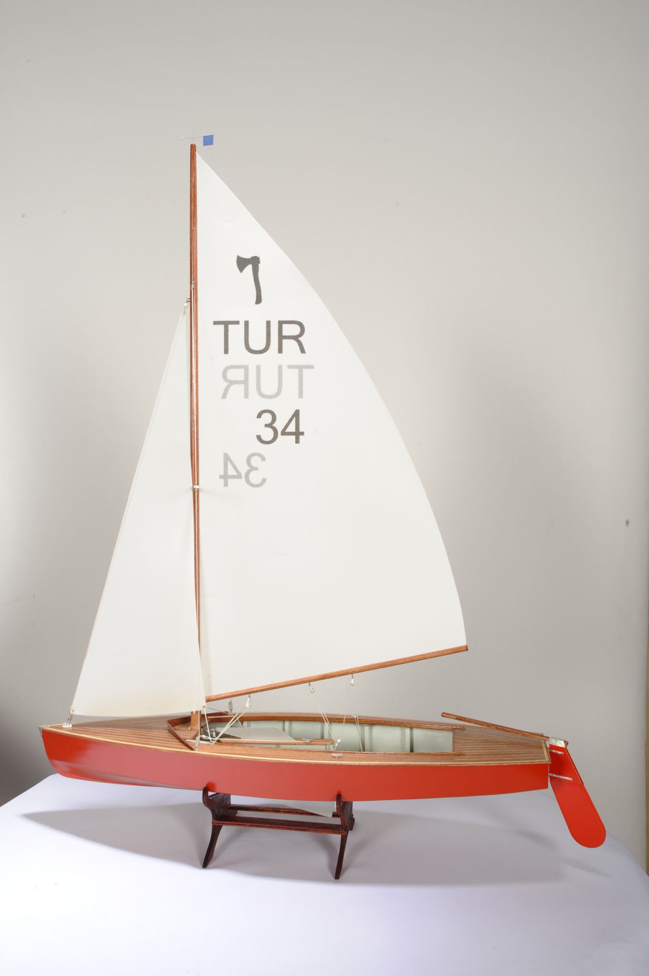 1/10 PIRAT ” Sailing Class ” – 56 cm