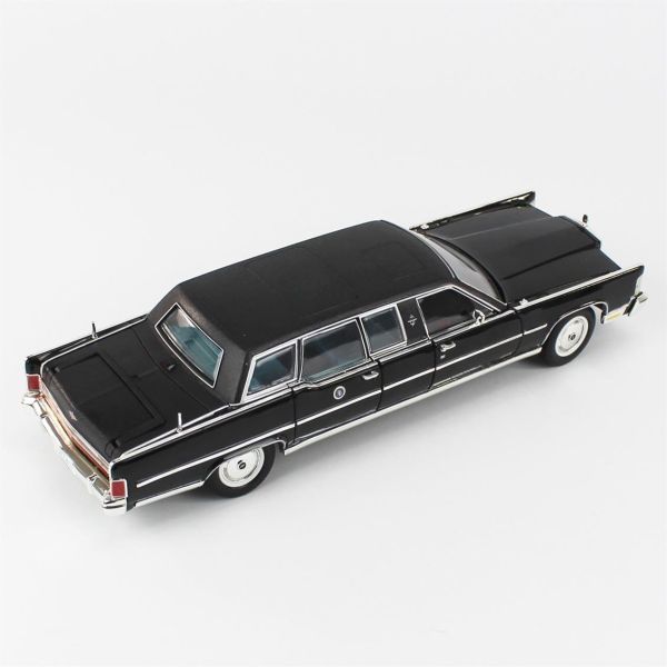 Road Signature 24068 1/24 Ölçek, 1972 Lincoln Continental Reagan Car, Black, Sergilemeye Hazır Metal Araba Modeli