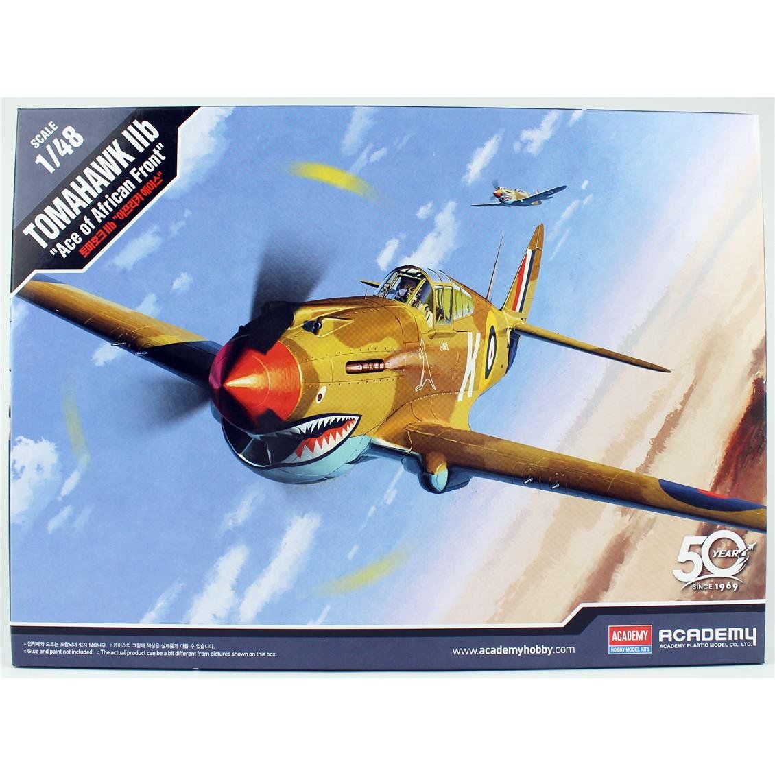 Academy 12235 1/48 Ölçek, Tomahawk IIb (Ace of African Front) Savaş Uçağı, Plastik Model kiti