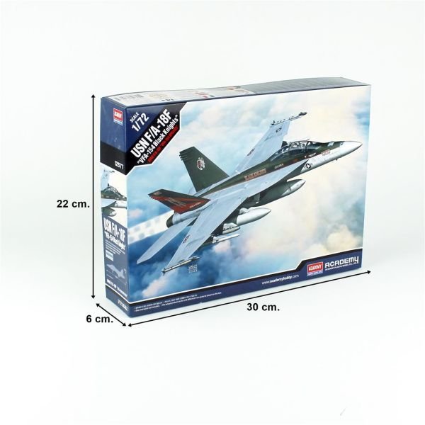 Academy 12577 1/72 Ölçek, USN F/A-18F (VFA-154 Black Knights) Savaş Uçağı, Plastik Model kiti