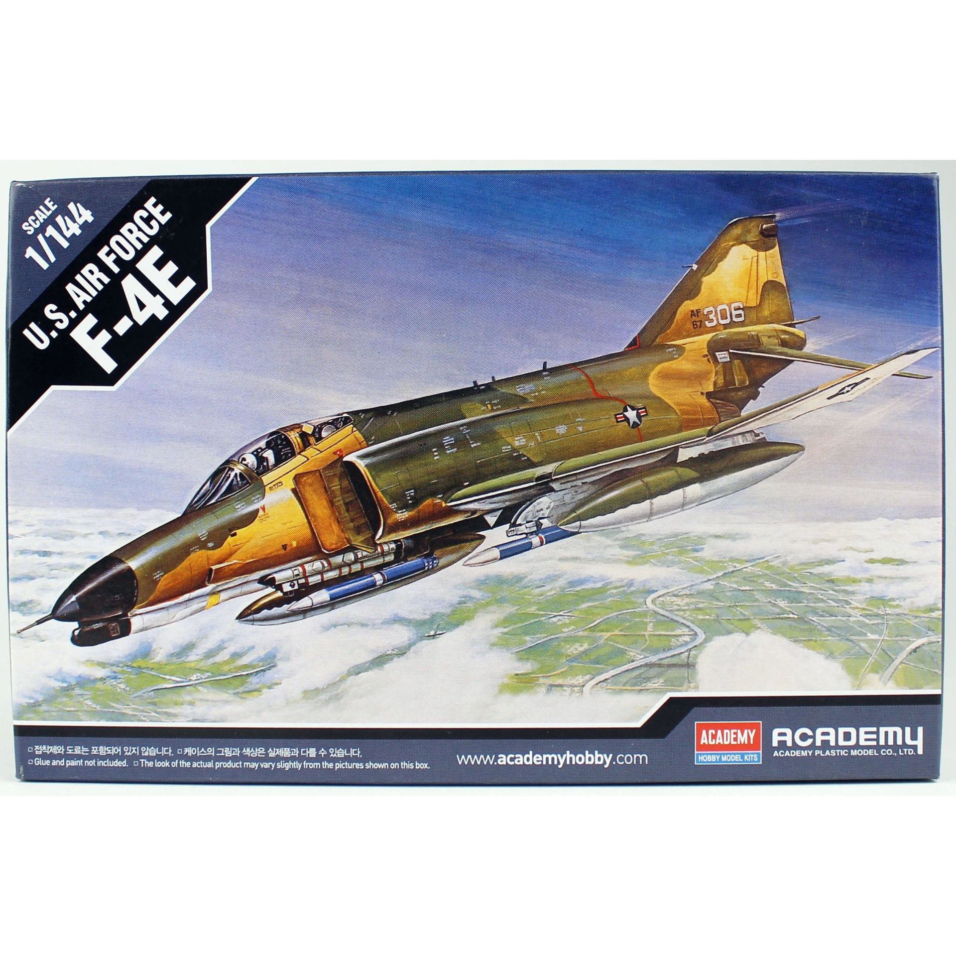 Academy 12605 1/144 Ölçek, U.S. Air Force F-4E Savaş Uçağı, Plastik Model kiti