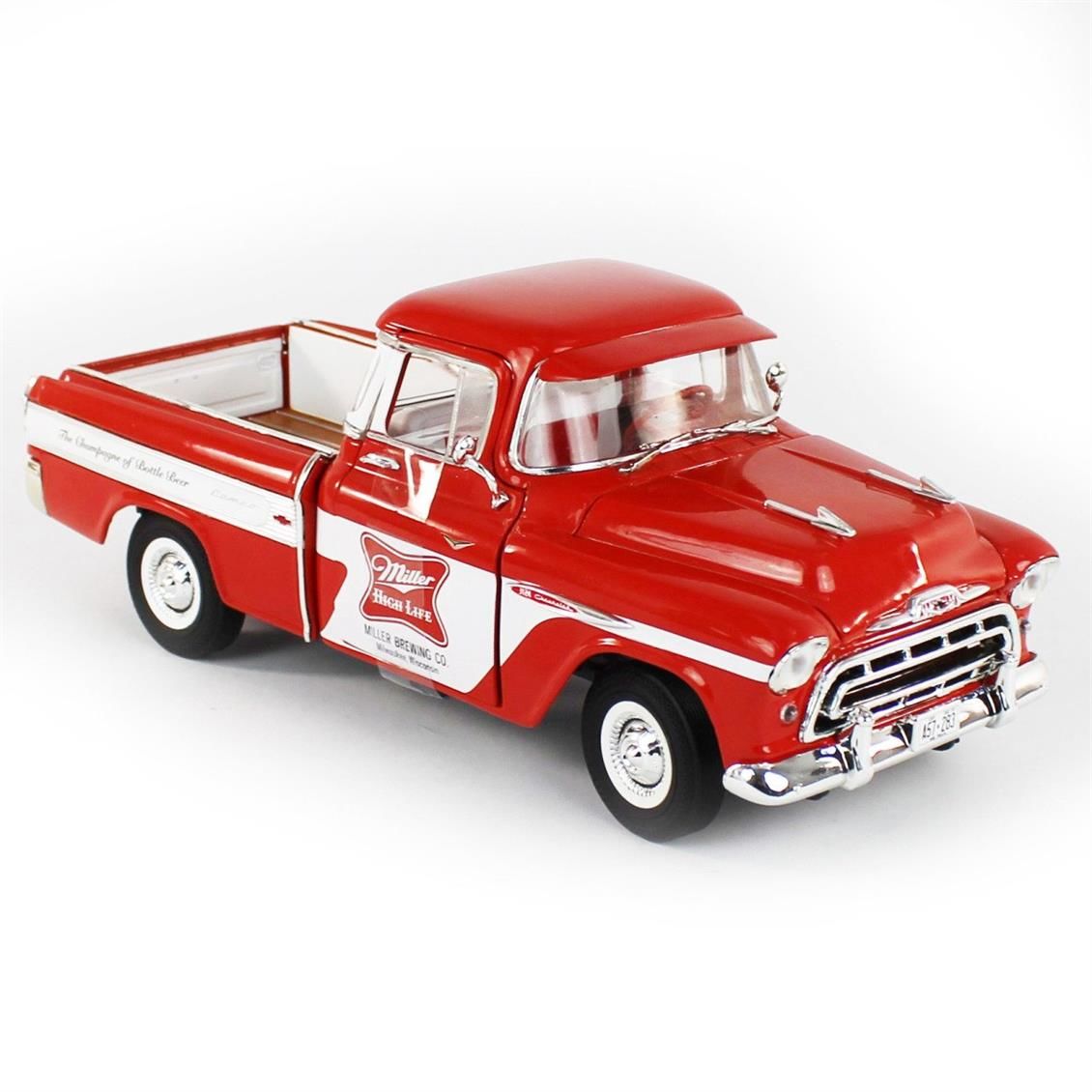 AutoWorld AW287 1/18 Ölçek, 1957 Chevy Cameo Pickup / Miller High Life, Red & White, Sergilemeye Hazır Metal Araba Modeli