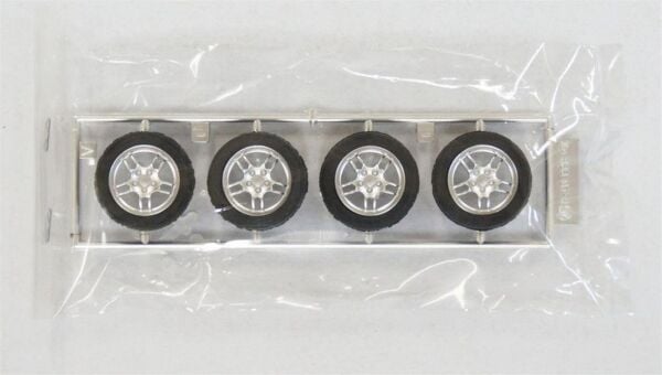 WHEEL-49 1/24 17 İNCHİ R33 GT-R GENUİNE WHEEL