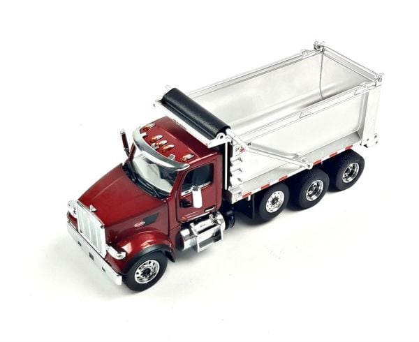 Diecast Masters 71077 1/50 Ölçek, Peterbilt 567 SF OX Stampede Damperli Kamyon, Metalik Kırmızı, Sergilemeye Hazır Metal Model