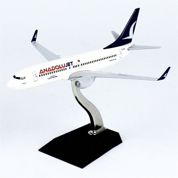 THY056 1/250 Ölçek, Anadolu Jet Logolu Boeing B737-800 Yolcu Uçağı, Sergilemeye Hazır Ahşap Standlı Metal Model