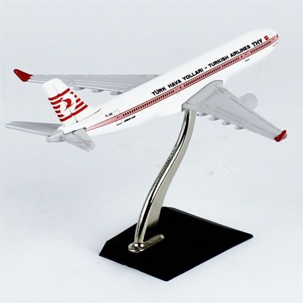 THY057 1/250 Ölçek, THY Piyama Logolu lAirbus A330-300 Yolcu Uçağı, Sergilemeye Hazır Ahşap Standlı Metal Model