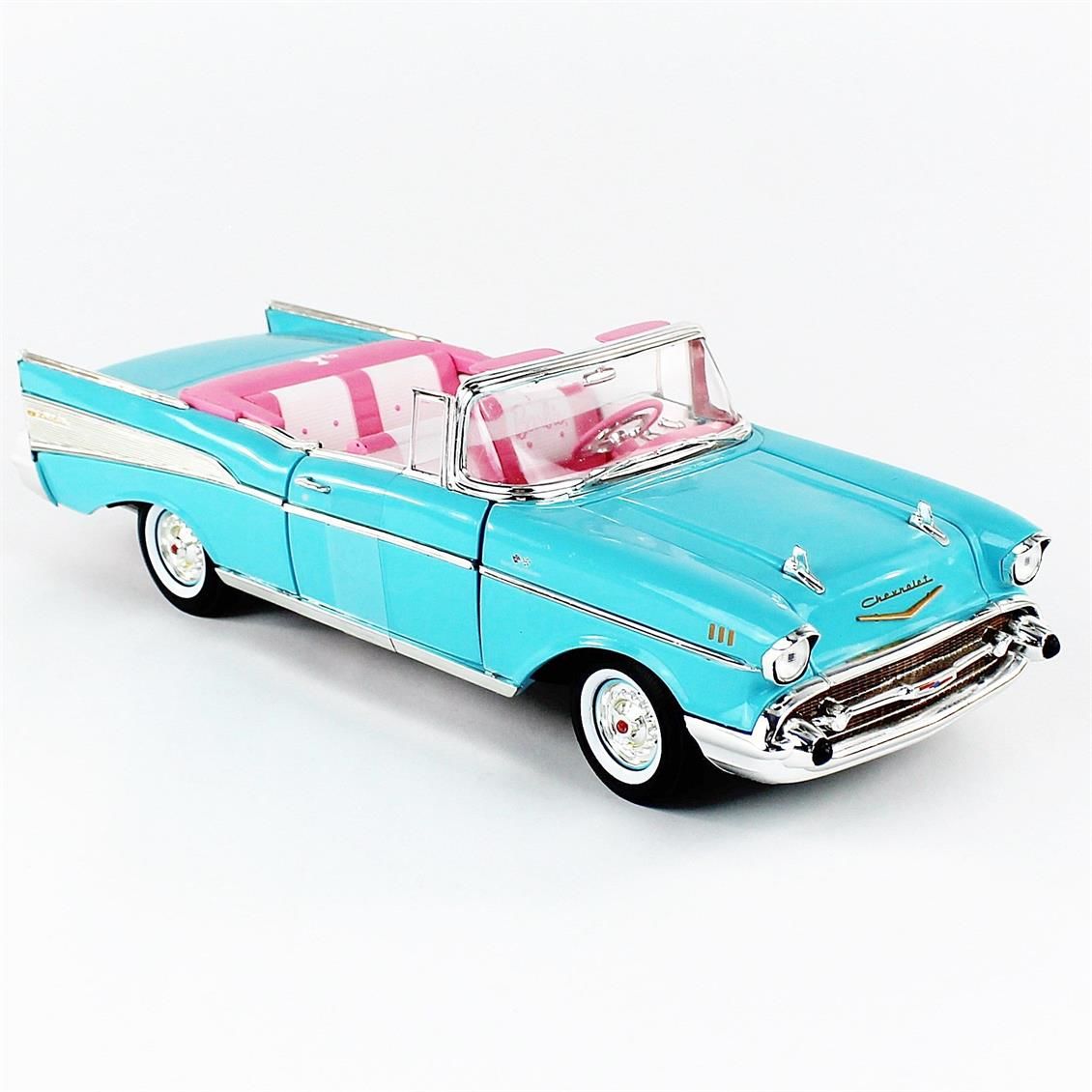 Autoworld AWSS135 1/18 Ölçek, 1957 Barbie Chevy, Aqua Blue, Sergilemeye Hazır Metal Araba Maketi