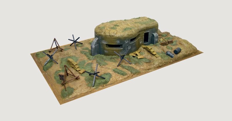 WWII-BUNKER AND ACCESSORIES