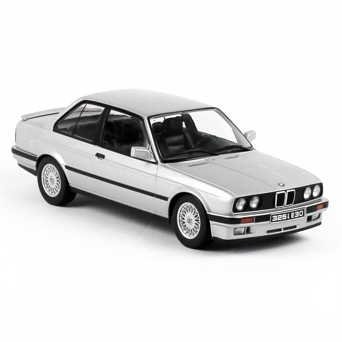 KKscale 180741 1/18 Ölçek, 1987 Bmw 325i E30M-Package, Gümüş Metalik, Sergilemeye Hazır Metal Araba Modeli