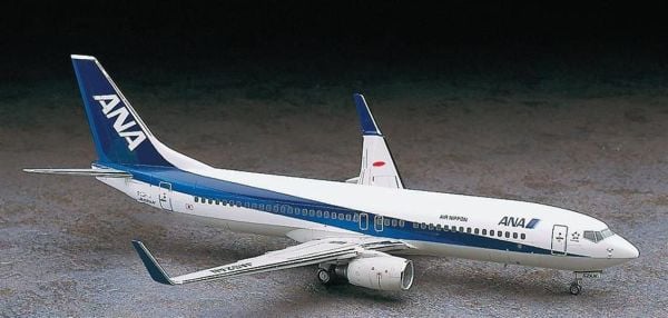 Hasegawa 37 10737 1/200 Ölçek, Boeing 737-800 ANA (Triton Blue), Yolcu Uçağı, Plastik Model kiti