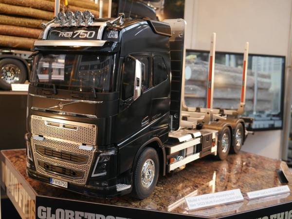 1/14 R/C Volvo FH16 Timber Truck