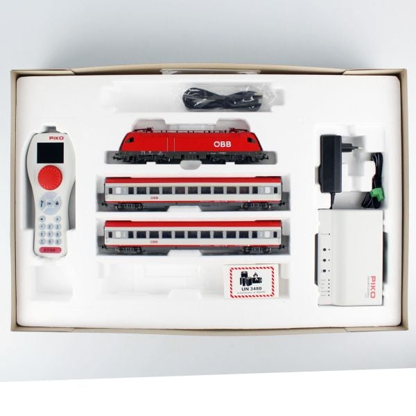 Piko 59104 1/87 Ölçek, ÖBB V, SmartControl WLAN, Elektrikli Lokomotif, 2xYataklı Vagon, Güç Kaynağı, 158x88 cm. Model Tren Başl