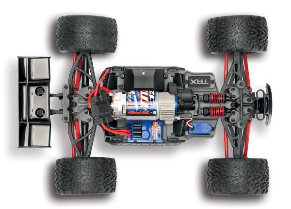 Traxxas 1/16 E-Revo® 4x4 + USB-C Şarj Aleti