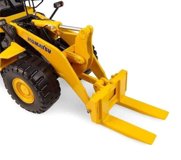 Universal Hobbies UH8153 1/50 Ölçek, Komatsu WA600-8 Tekerlekli Loder, Sergilemeye Hazır Metal İş Makinası Modeli