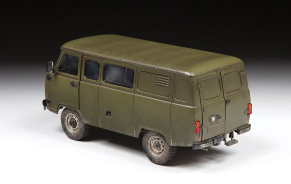 1/35 UAZ 3909 Russ.Mılıtary