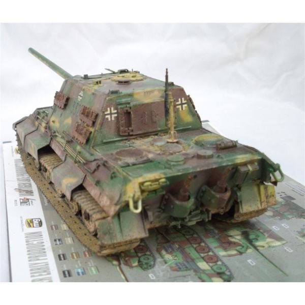 Takom 8001 1/35 Ölçek, Alman Tank Avcısı Jagdtiger, İlk/Son Dönem Opsiyonlu, Plastik Model kiti