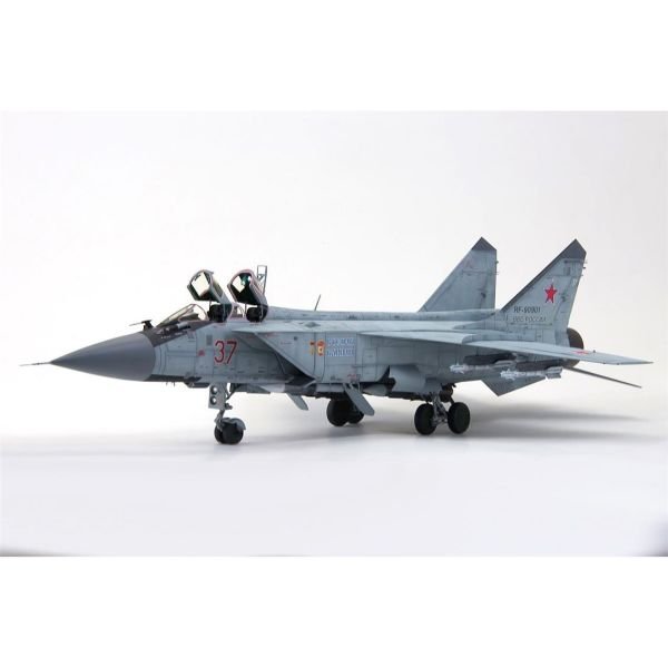 AMK 88008 1/48 Ölçek, Rus Mig-31 B/BS Foxhound, Savaş Uçağı, Plastik Model kiti