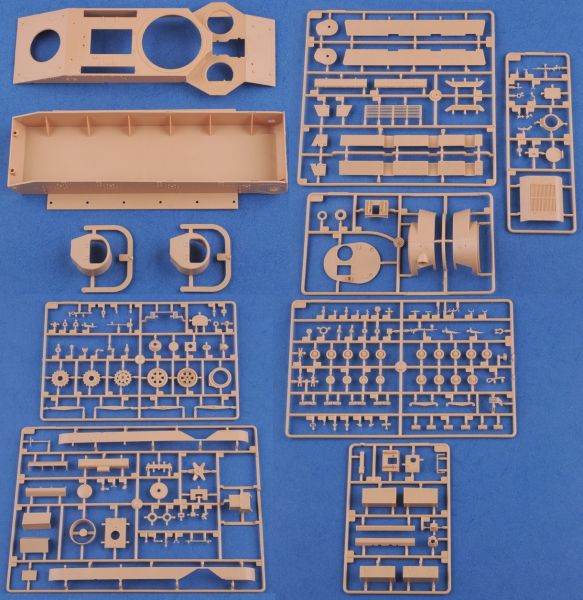 1/35 Soviet T-128 Medium Tank (Coarse Turret)