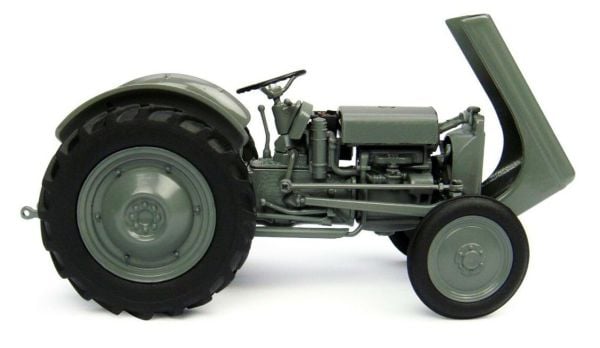 Universal Hobbies UH4189 1/32 Ölçek, Ferguson TEA-20 Traktör, Sergilemeye Hazır Metal Tarımsal Makina Modeli