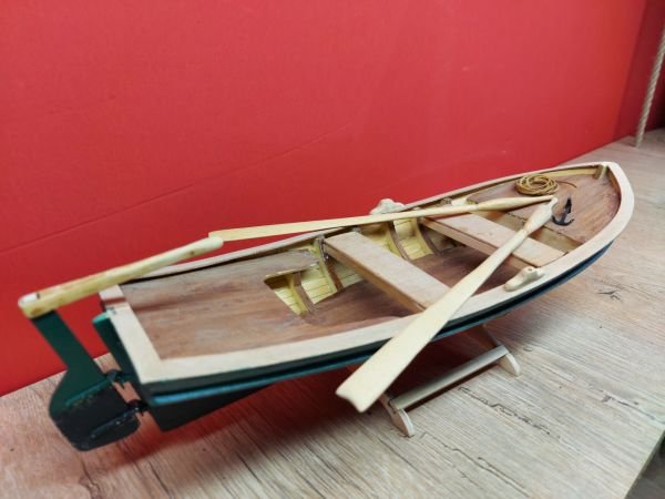 1/12 SANDAL '' Fishing Boat '' - 35 cm